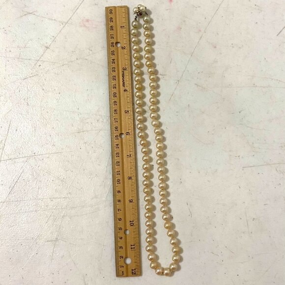 Vintage Faux Pearl Necklace 24" Mob Wife Classic Costume Fashion Jewelry Girly - Picture 5 of 6